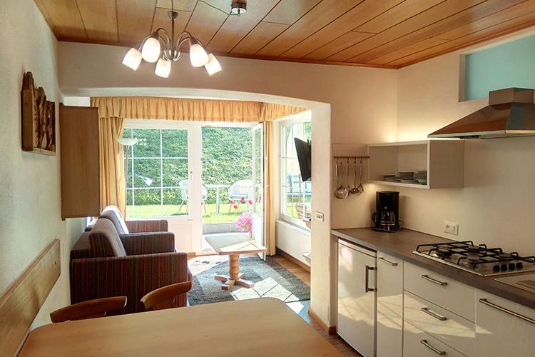 Appartamento Saslong – Luminosa cucina abitabile con accesso alla terrazza